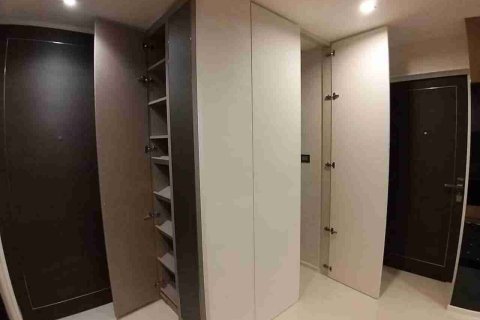 Condo in Thonburi, Bangkok, Thailand, 1 bedroom № 183493 - photo 5