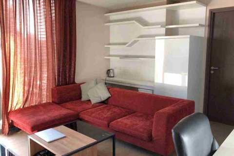 Condo in Phaya Thai, Bangkok, Thailand, 1 bedroom № 183490 - photo 1