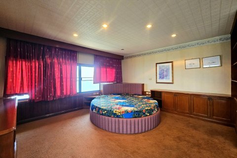 Condo in Cha-am, Thailand, 4 bedrooms № 173112 - photo 27