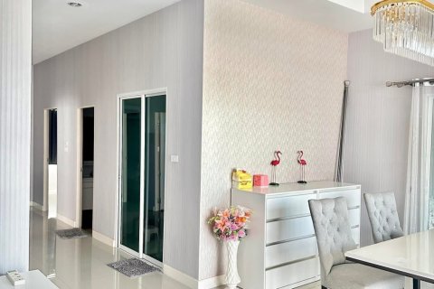 House in Pattaya, Thailand 3 bedrooms № 147952 - photo 6