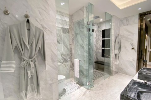 Condo à Khlong San, Bangkok, Thaïlande, 2 chambres  № 147955 - photo 12