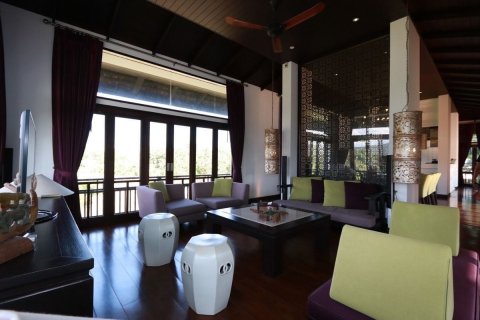 Villa in Hang Dong, Thailand 5 bedrooms № 147958 - photo 29