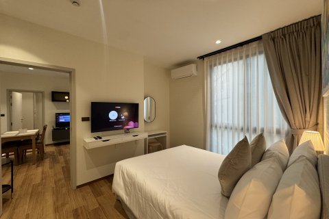 Condo in Phuket, Thailand, 2 bedrooms  № 147956 - photo 24