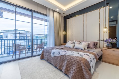 Villa in Pattaya, Thailand 4 bedrooms № 134163 - photo 8