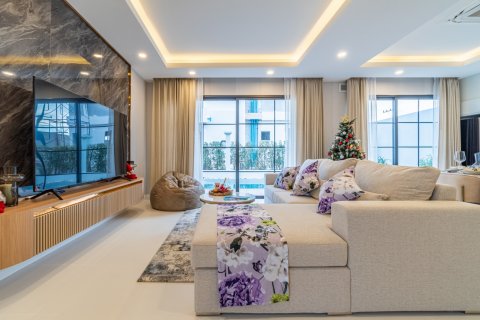 Вилла в Паттайе, Таиланд с 4 спальнями  № 134163 - фото 18