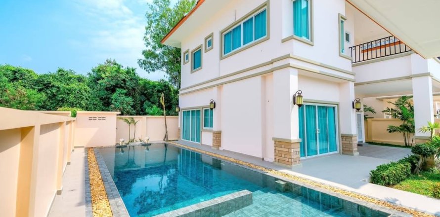 Вилла в Паттайе, Таиланд с 4 спальнями  № 134160