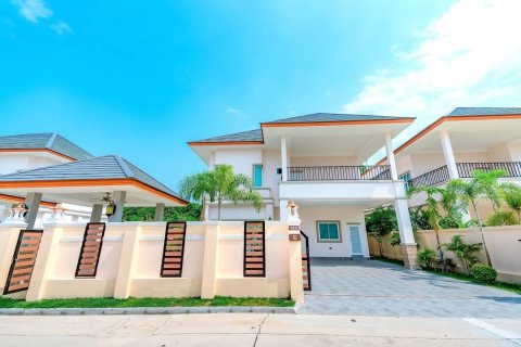 Вилла в Паттайе, Таиланд с 4 спальнями  № 134160 - фото 5