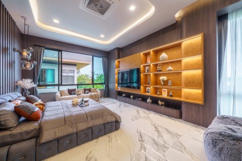 Villa in Pattaya, Thailand 6 bedrooms № 134159 - photo 23