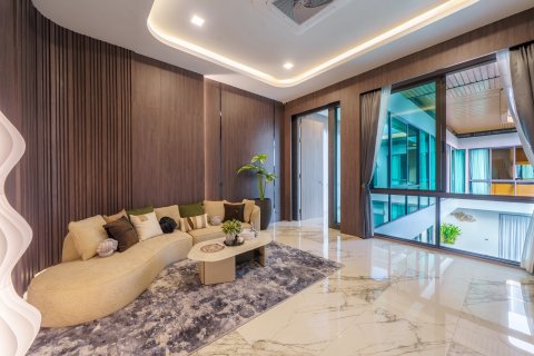 Villa in Pattaya, Thailand 6 bedrooms № 134159 - photo 13