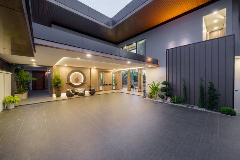Villa in Pattaya, Thailand 6 bedrooms № 134159 - photo 10