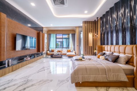 Villa in Pattaya, Thailand 6 bedrooms № 134159 - photo 26