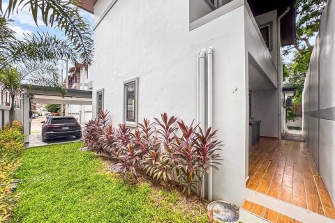 Вилла в Паттайе, Таиланд с 4 спальнями  № 134161 - фото 11