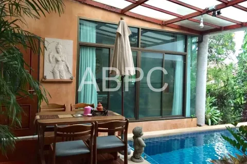 Casa de 4 dormitorios en Pattaya, Tailandia № 211998 - foto 8