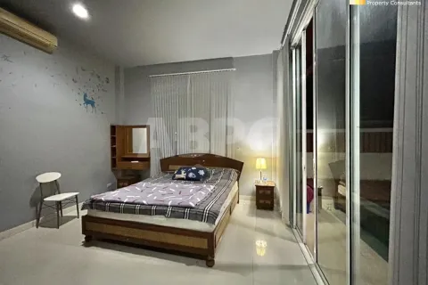Casa de 3 dormitorios en Pattaya, Tailandia № 212000 - foto 9