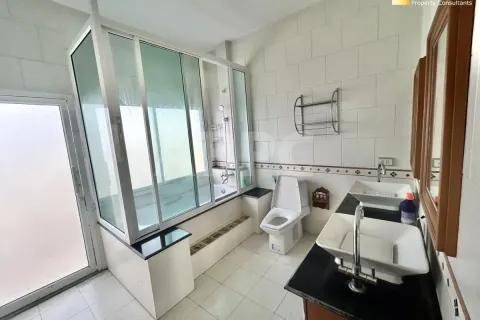Casa de 3 dormitorios en Pattaya, Tailandia № 212000 - foto 10