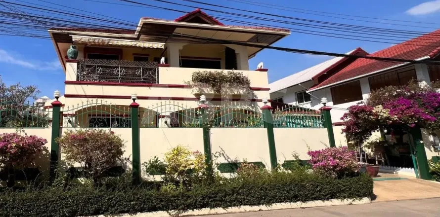 Casa de 2 dormitorios en Jomtien Beach, Pattaya, Tailandia № 211997