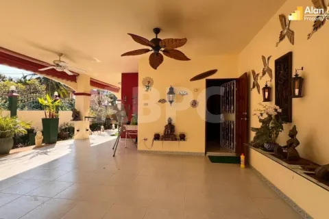 Casa de 2 dormitorios en Jomtien Beach, Pattaya, Tailandia № 211997 - foto 19