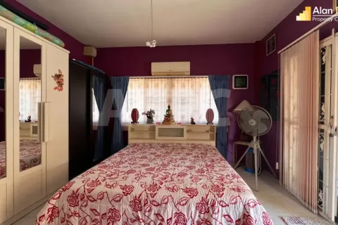 Casa de 2 dormitorios en Jomtien Beach, Pattaya, Tailandia № 211997 - foto 11
