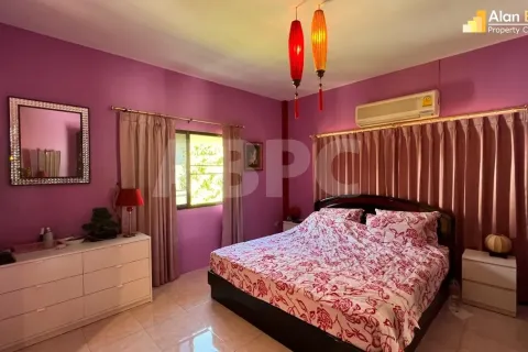 Casa de 2 dormitorios en Jomtien Beach, Pattaya, Tailandia № 211997 - foto 18
