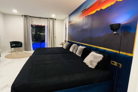 Дом в Паттайе, Таиланд с 7 спальнями № 140757 - фото 5