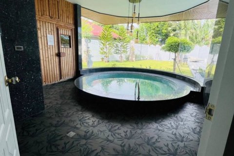 Дом в Паттайе, Таиланд с 7 спальнями № 140757 - фото 2