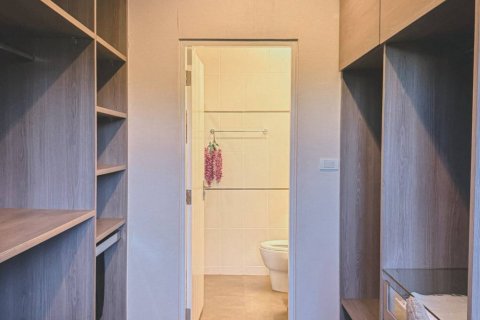 Maison à Samut Prakan, Thaïlande 3 chambres № 173026 - photo 7