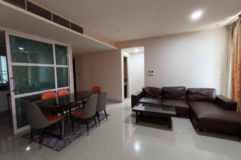 Кондоминиум с 3 спальнями в Кхлонг Сане, Бангкок, Таиланд № 137029 - фото 4