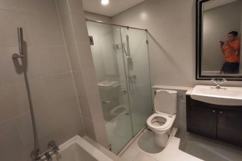 Кондоминиум с 3 спальнями в Кхлонг Сане, Бангкок, Таиланд № 137029 - фото 21