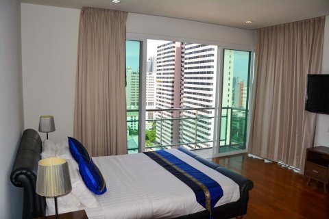 Condo in Watthana, Bangkok, Thailand, 2 bedrooms № 155224 - photo 10