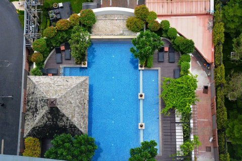 Condo in Watthana, Bangkok, Thailand, 2 bedrooms № 155224 - photo 19