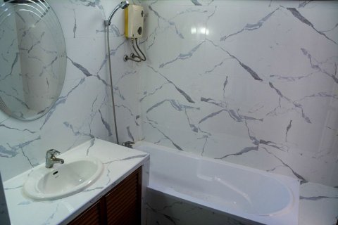 Condo in Watthana, Bangkok, Thailand, 2 bedrooms № 155222 - photo 16