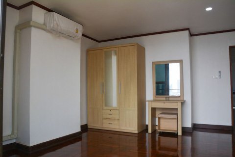 Condo in Watthana, Bangkok, Thailand, 2 bedrooms № 155222 - photo 11