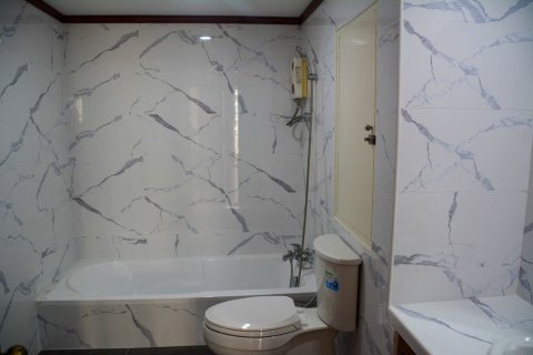 Condo in Watthana, Bangkok, Thailand, 2 bedrooms № 155222 - photo 15