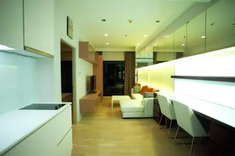 Студия в кондо в Ваттхане, Бангкок, Таиланд № 155221 - фото 1