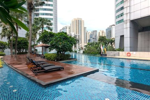 Condo in Khlong Toei, Bangkok, Thailand, 2 bedrooms № 155220 - photo 14