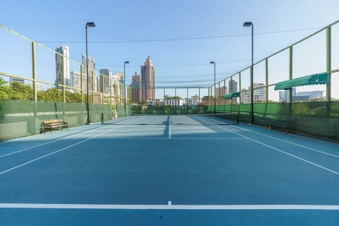 Condo in Khlong Toei, Bangkok, Thailand, 2 bedrooms № 155220 - photo 11