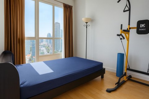 Condo in Khlong Toei, Bangkok, Thailand, 2 bedrooms № 155220 - photo 9