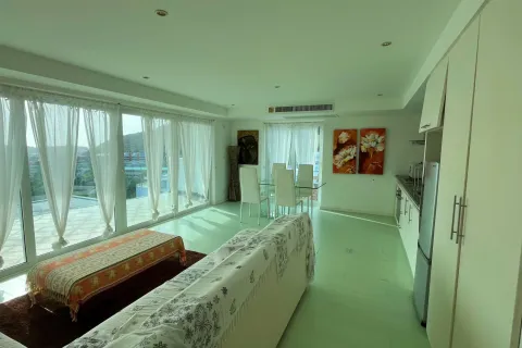 Condo in Phuket, Thailand, 2 bedrooms  № 155219 - photo 3