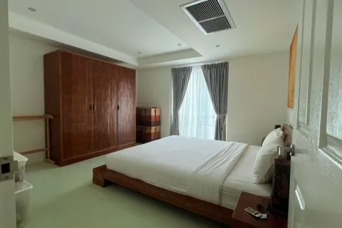 Condo in Phuket, Thailand, 2 bedrooms  № 155219 - photo 6