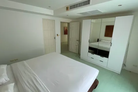 Condo in Phuket, Thailand, 2 bedrooms  № 155219 - photo 5