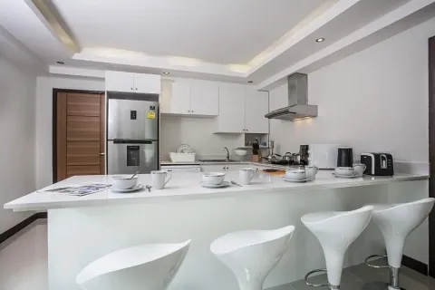 Villa in Kathu, Thailand 3 bedrooms № 148854 - photo 12