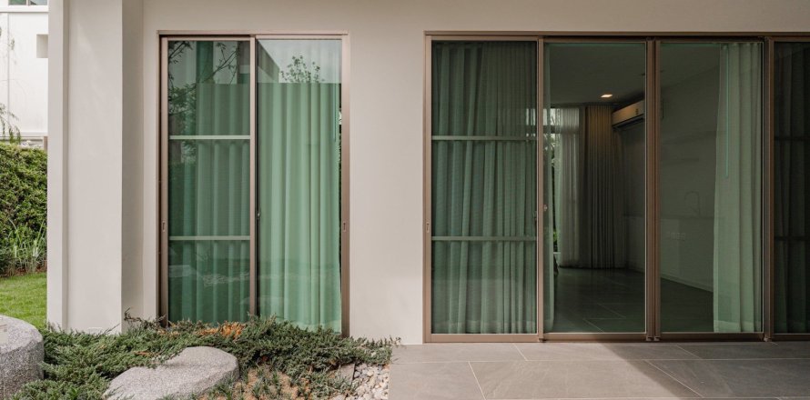 Townhouse in Saphan Sung, Bangkok, Thailand 4 bedrooms № 154318