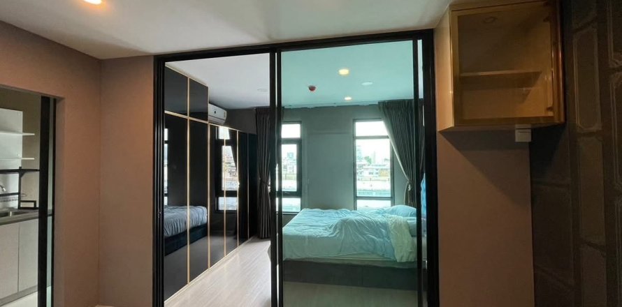 Studio dans le Condo à Din Daeng, Bangkok, Thaïlande № 154319