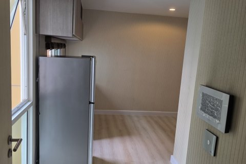 Condo in Bang Na, Bangkok, Thailand, 2 bedrooms  № 154320 - photo 1