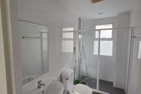 Condo in Bang Na, Bangkok, Thailand, 2 bedrooms  № 154320 - photo 9