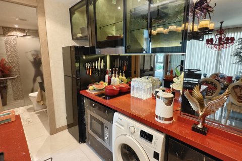 Студия в кондо в Паттайе, Таиланд № 168998 - фото 4