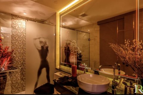 Студия в кондо в Паттайе, Таиланд № 168998 - фото 22