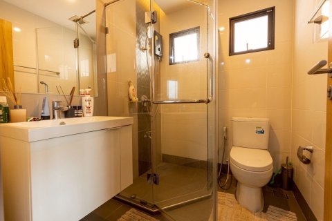 House in Bangkok, Thailand 4 bedrooms № 168997 - photo 5