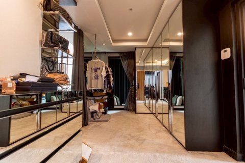 House in Bangkok, Thailand 4 bedrooms № 168997 - photo 8