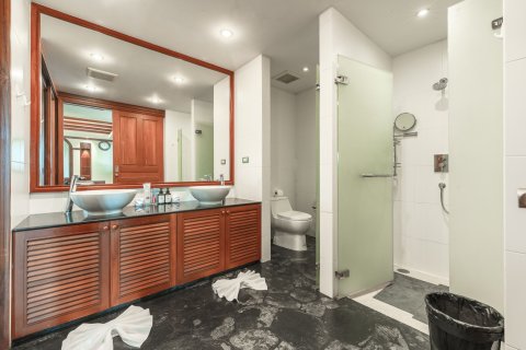 Villa in Kathu, Thailand 3 bedrooms № 168996 - photo 23